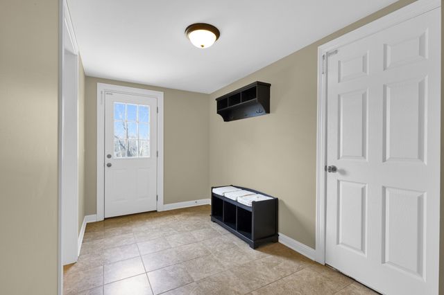 5144 Drake Rd, Cedar Hill, TN 37032