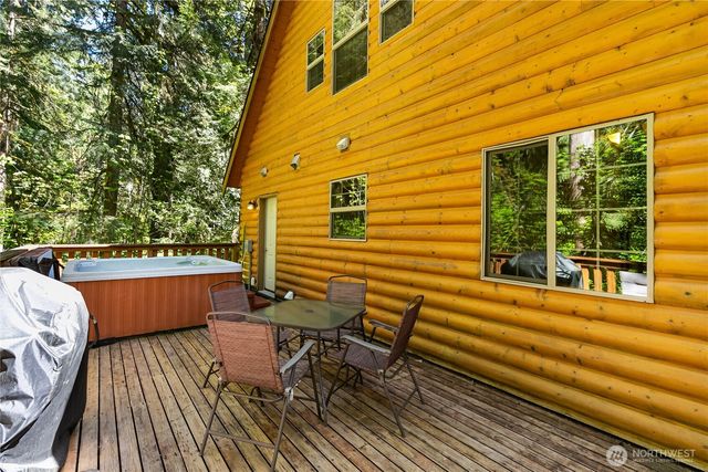 12026 Shuksan Rim Drive, Deming, WA 98244