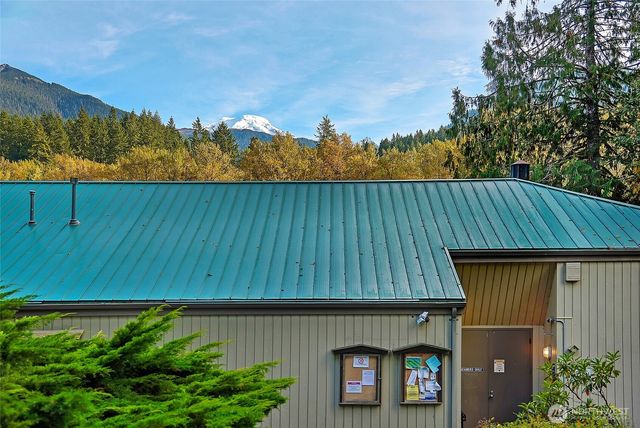 12026 Shuksan Rim Drive, Deming, WA 98244