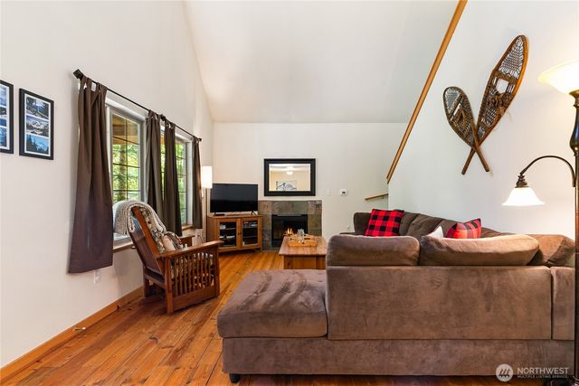 12026 Shuksan Rim Drive, Deming, WA 98244
