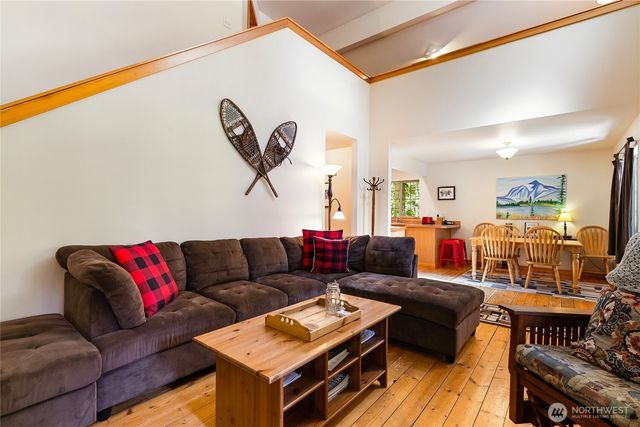 12026 Shuksan Rim Drive, Deming, WA 98244
