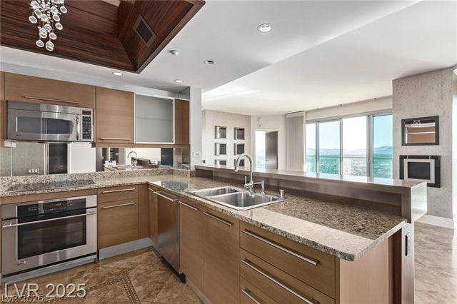 322 Karen Avenue 3804, Las Vegas, NV 89109