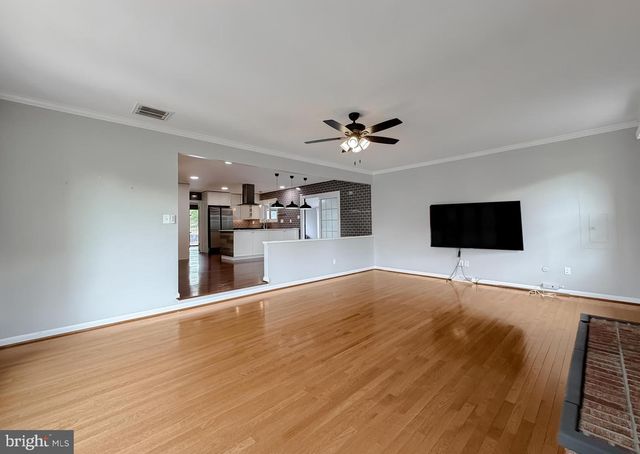 1200 E PATUXENT DR E, La Plata, MD 20646