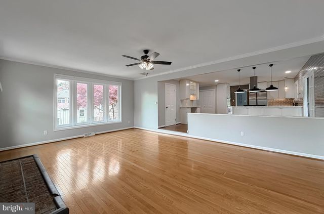 1200 E PATUXENT DR E, La Plata, MD 20646