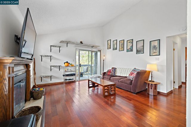 624 Primrose Ter, Pinole, CA 94564