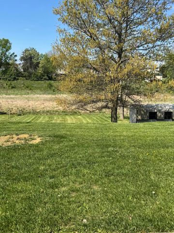 612 Elizabeth Court, Harrodsburg, KY 40330
