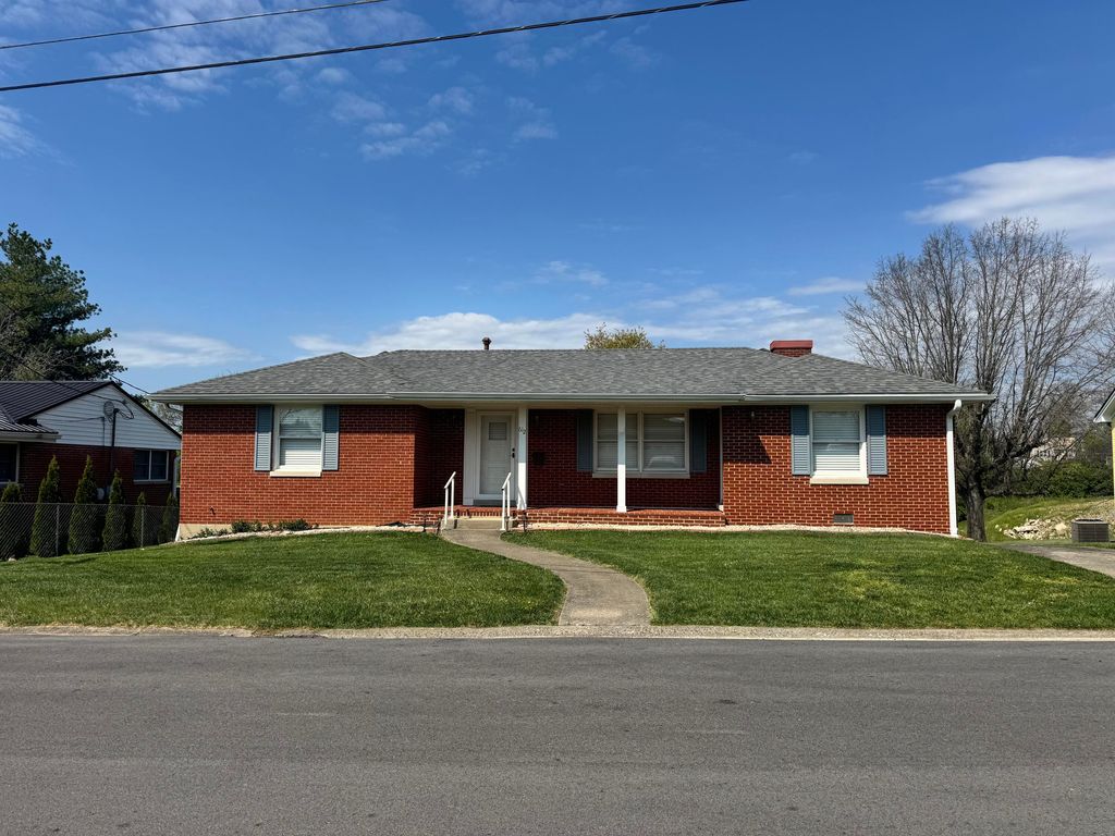 612 Elizabeth Court, Harrodsburg, KY 40330