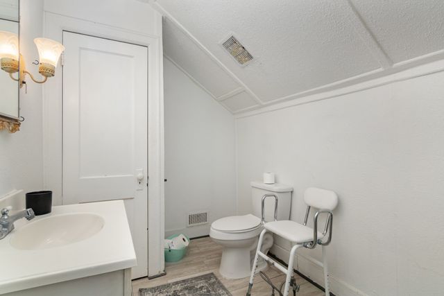 765 Greenwood Ave, Clarksville, TN 37040