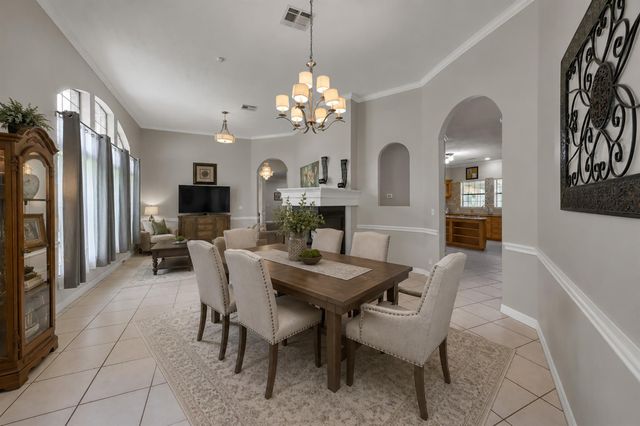 910 Commons Way Court, Huffman, TX 77336