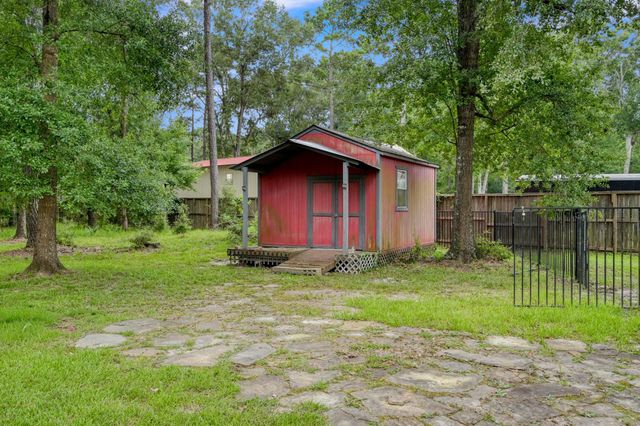 910 Commons Way Court, Huffman, TX 77336