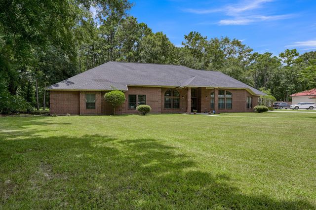 910 Commons Way Court, Huffman, TX 77336