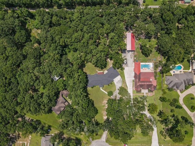910 Commons Way Court, Huffman, TX 77336