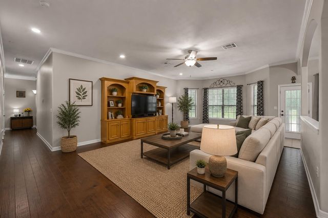 910 Commons Way Court, Huffman, TX 77336