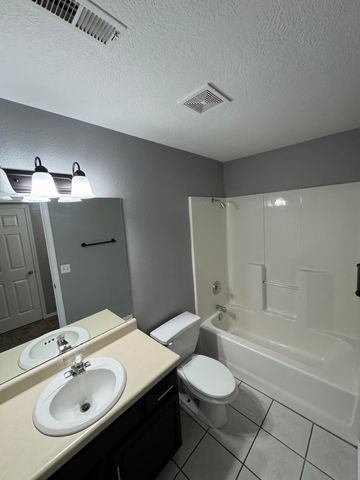 2882 W Lasalle Street, Springfield, MO 65807