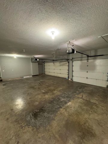 2882 W Lasalle Street, Springfield, MO 65807