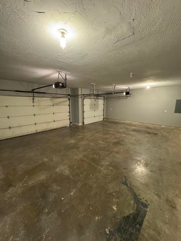 2882 W Lasalle Street, Springfield, MO 65807