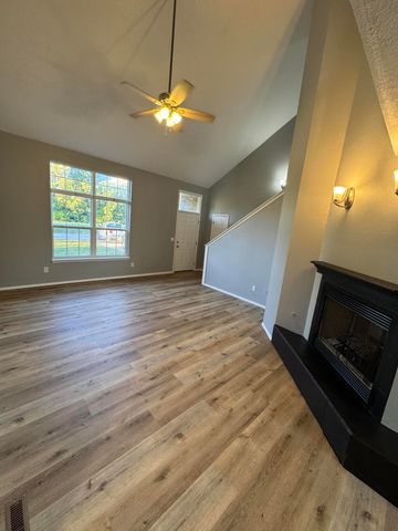 2882 W Lasalle Street, Springfield, MO 65807