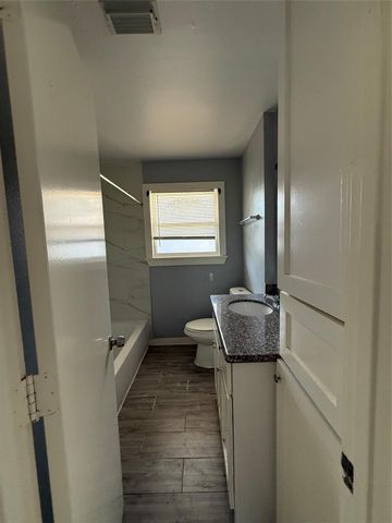 9002 Ilona Lane 8, Houston, TX 77025