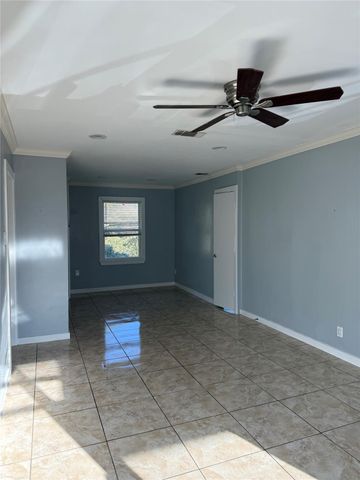 9002 Ilona Lane 8, Houston, TX 77025