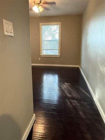 9002 Ilona Lane 8, Houston, TX 77025