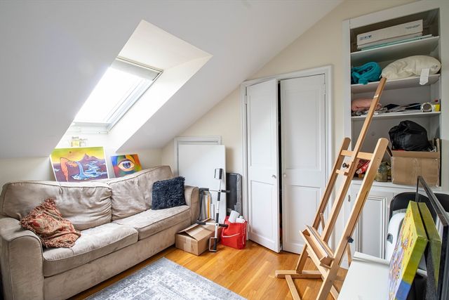 39 Garrison Rd. 3, Brookline, MA 02445