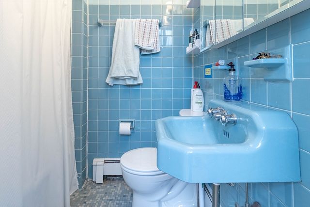 39 Garrison Rd. 3, Brookline, MA 02445