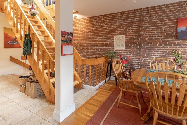 39 Garrison Rd. 3, Brookline, MA 02445