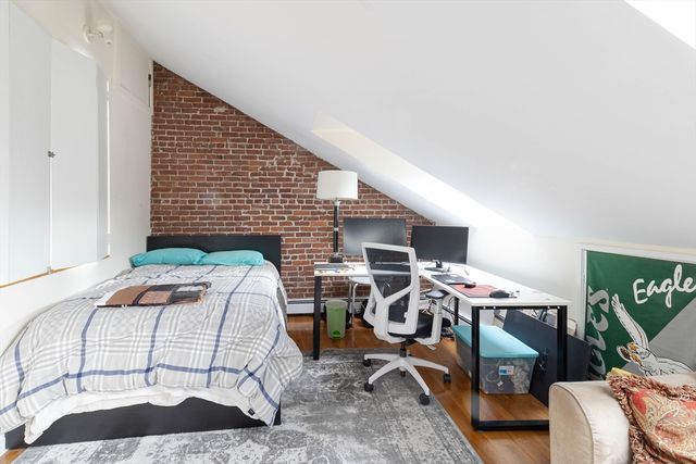 39 Garrison Rd. 3, Brookline, MA 02445