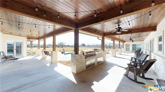158 Sendera Loop, Victoria, TX 77904