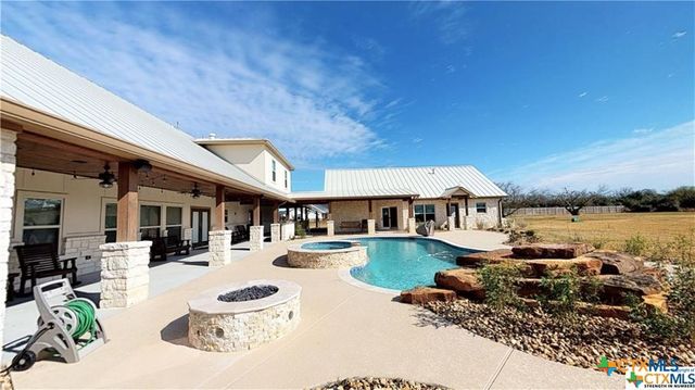 158 Sendera Loop, Victoria, TX 77904