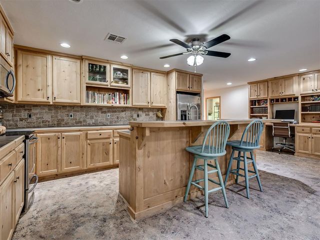 13574 Arrowhead Drive, Guthrie, OK 73044