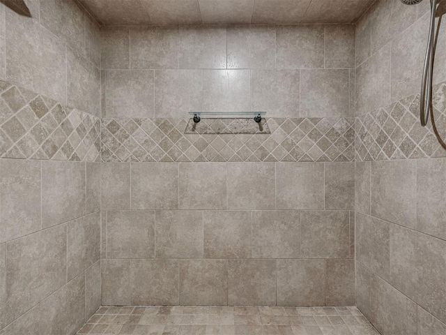 13574 Arrowhead Drive, Guthrie, OK 73044