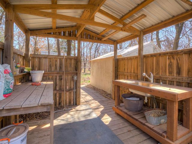 13574 Arrowhead Drive, Guthrie, OK 73044