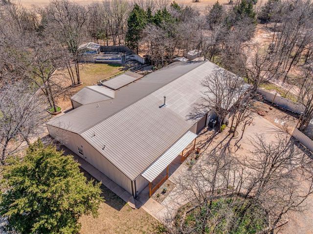 13574 Arrowhead Drive, Guthrie, OK 73044