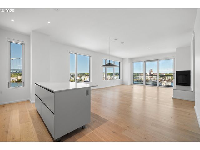 1150 Nw QUIMBY St 1206, Portland, OR 97209