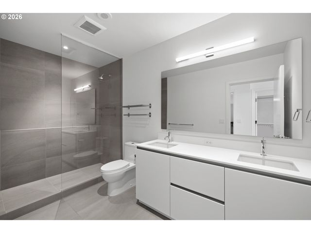 1150 Nw QUIMBY St 1206, Portland, OR 97209
