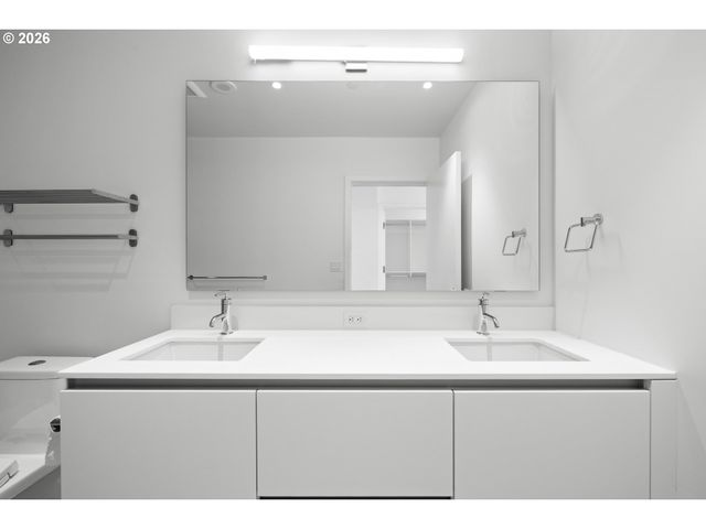 1150 Nw QUIMBY St 1206, Portland, OR 97209