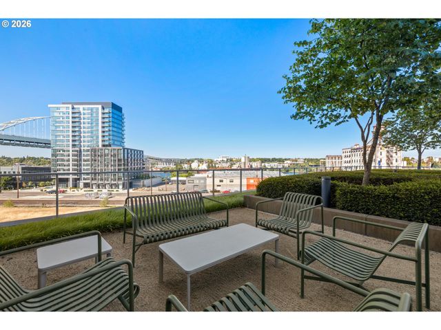 1150 Nw QUIMBY St 1206, Portland, OR 97209