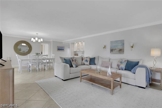 5964 Pelican Bay BLVD 415, Naples, FL 34108