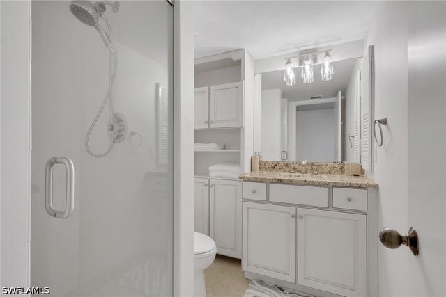 5964 Pelican Bay BLVD 415, Naples, FL 34108