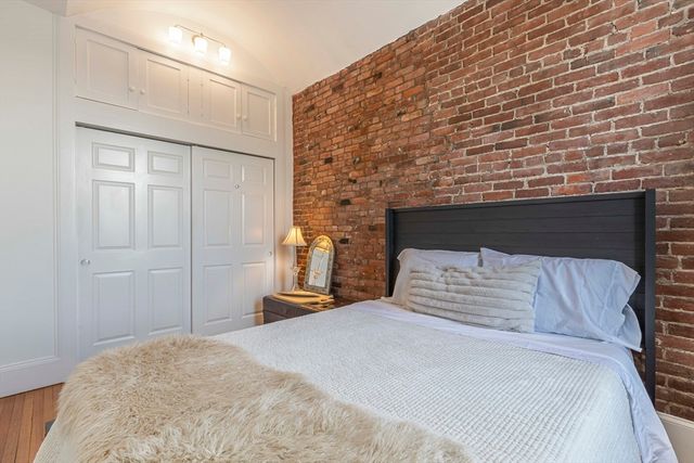 462 Beacon St 22, Boston, MA 02115