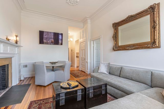 462 Beacon St 22, Boston, MA 02115
