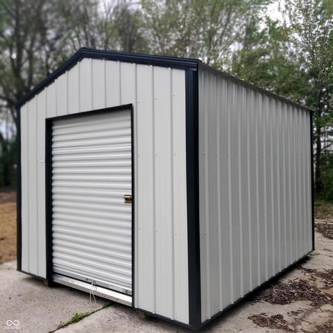 1292 Colonial Drive, Seymour, IN 47274
