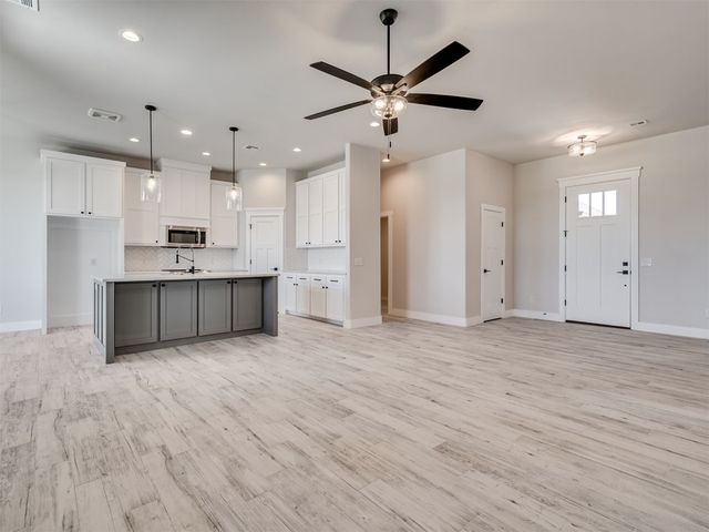 1019 NW 17 Street, Newcastle, OK 73065