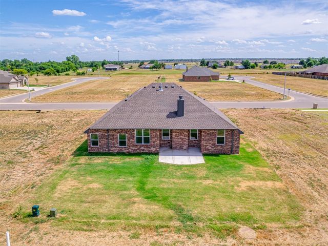 1019 NW 17 Street, Newcastle, OK 73065