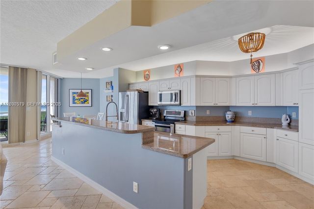 3000 N Highway A1a 7c 7C, Hutchinson Island, FL 34949