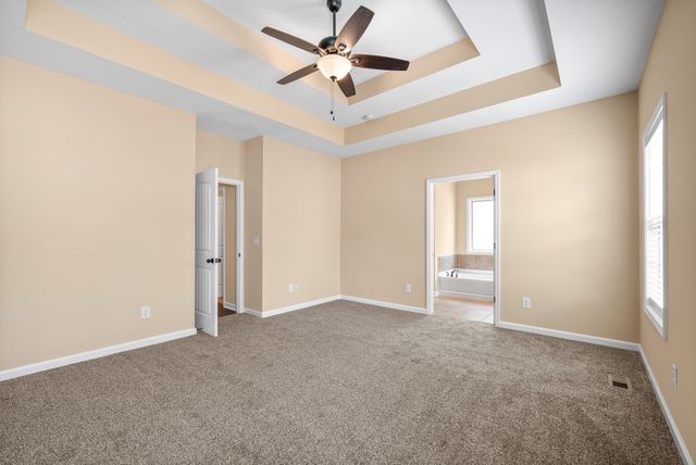 1313 Allmon Dr, Clarksville, TN 37042