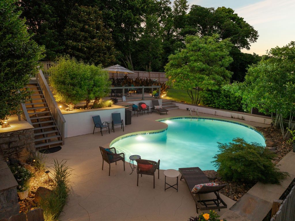 207 Gayland Ct, Nashville, TN 37210