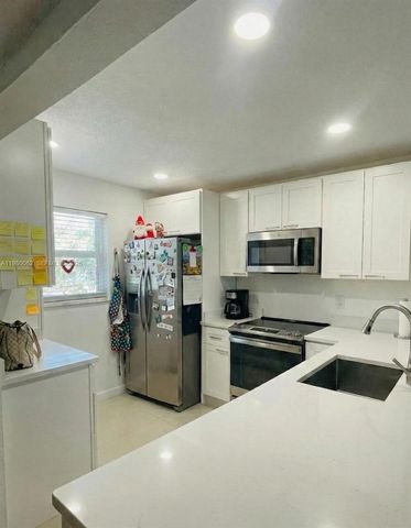 100 Ashbury Rd 305, Hollywood, FL 33024