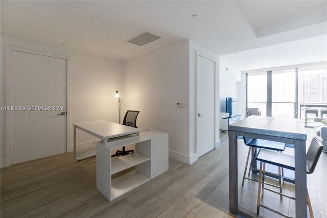 121 NE 34th Street 2706, Miami, FL 33137